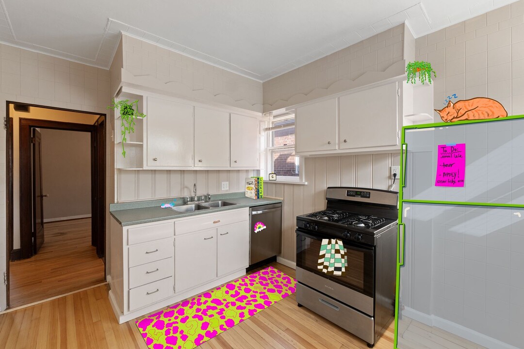 5352 Itaska St-Unit -2F - 928 in St. Louis, MO - Building Photo