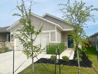 216 Syrah Ct-Unit -102 in Leander, TX - Building Photo - Building Photo