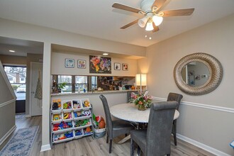 10904 Carmel Crossing Rd in Charlotte, NC - Building Photo - Building Photo