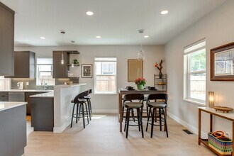 3674 S Logan St in Englewood, CO - Building Photo - Building Photo