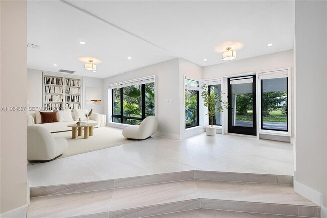 6220 SW 123rd Terrace in Miami, FL - Building Photo - Building Photo