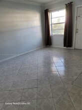 2219 Polk St in Hollywood, FL - Building Photo - Building Photo