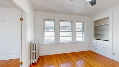 747 Bennington St, Unit 2 in Boston, MA - Building Photo - Building Photo