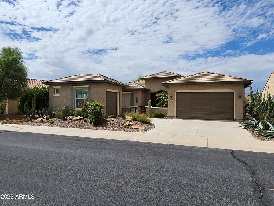 20002 N 269th Dr in Buckeye, AZ - Foto de edificio
