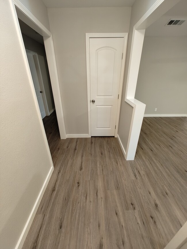 2404 Northtown Ct in Midland, TX - Building Photo - Building Photo