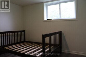 880 Mahina St in Oshawa, ON - Building Photo - Building Photo