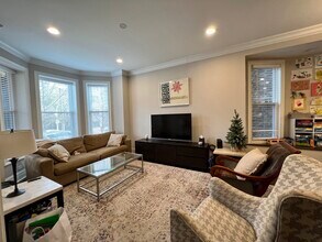 3616 N Bosworth Ave in Chicago, IL - Building Photo - Building Photo