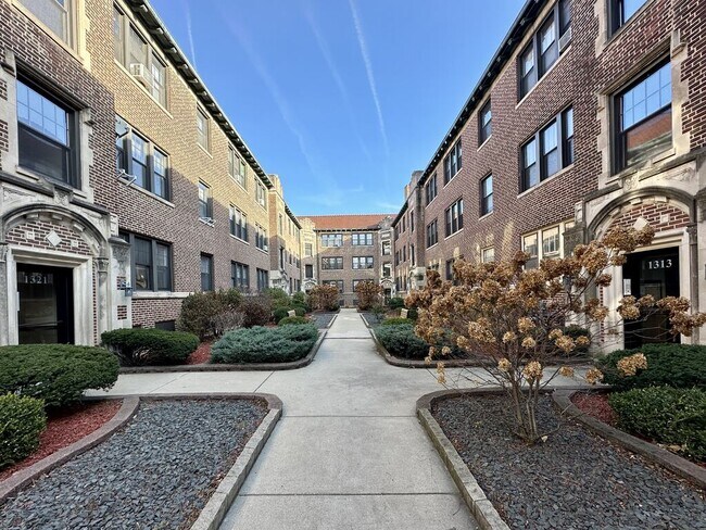 property at 1316 Oak Ave