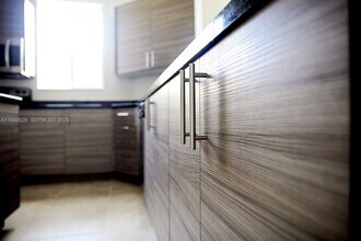 2844 SW 81st Terrace in Miramar, FL - Foto de edificio - Building Photo