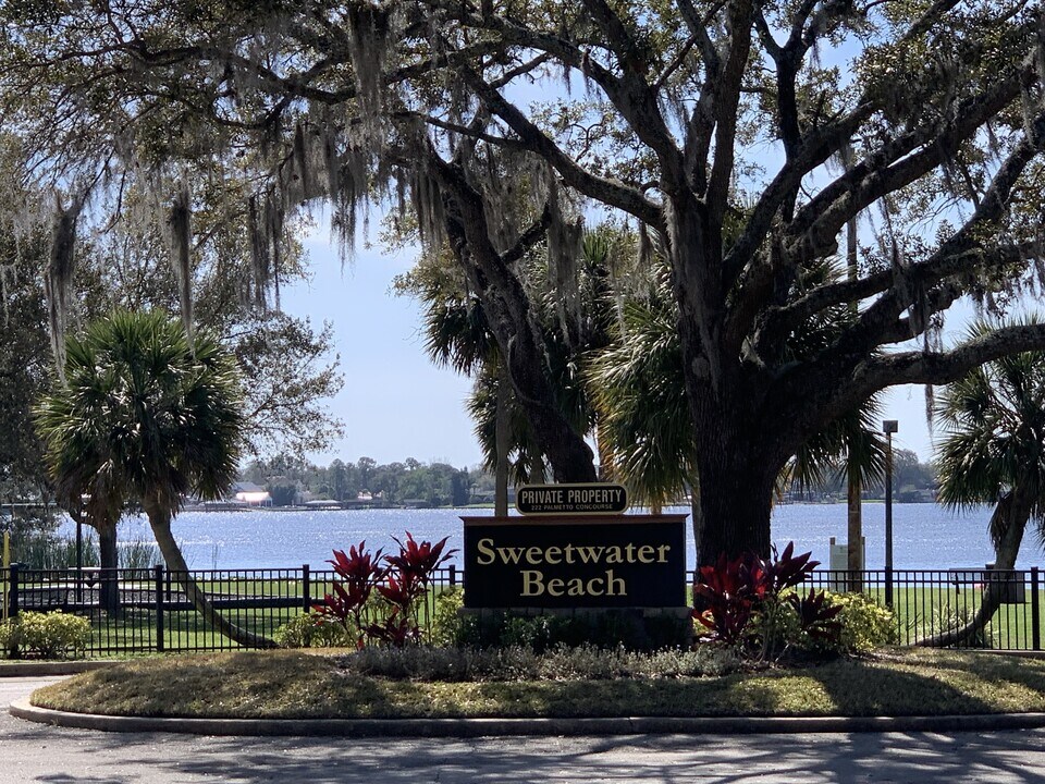 130 Countryside Dr in Longwood, FL - Building Photo