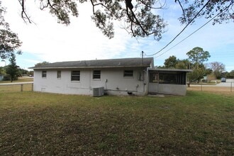 1601 N Normandy Blvd in Deltona, FL - Building Photo - Building Photo