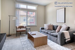 5211 DeMarcus Blvd in Dublin, CA - Building Photo