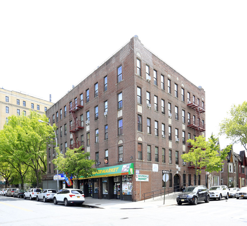 1734 Townsend Ave in Bronx, NY - Building Photo