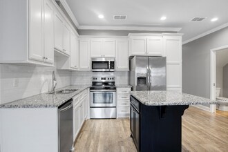 16076 Echo Glen Dr in Tyler, TX - Building Photo - Building Photo