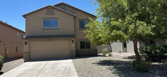 353 W Hereford Dr in San Tan Valley, AZ - Building Photo