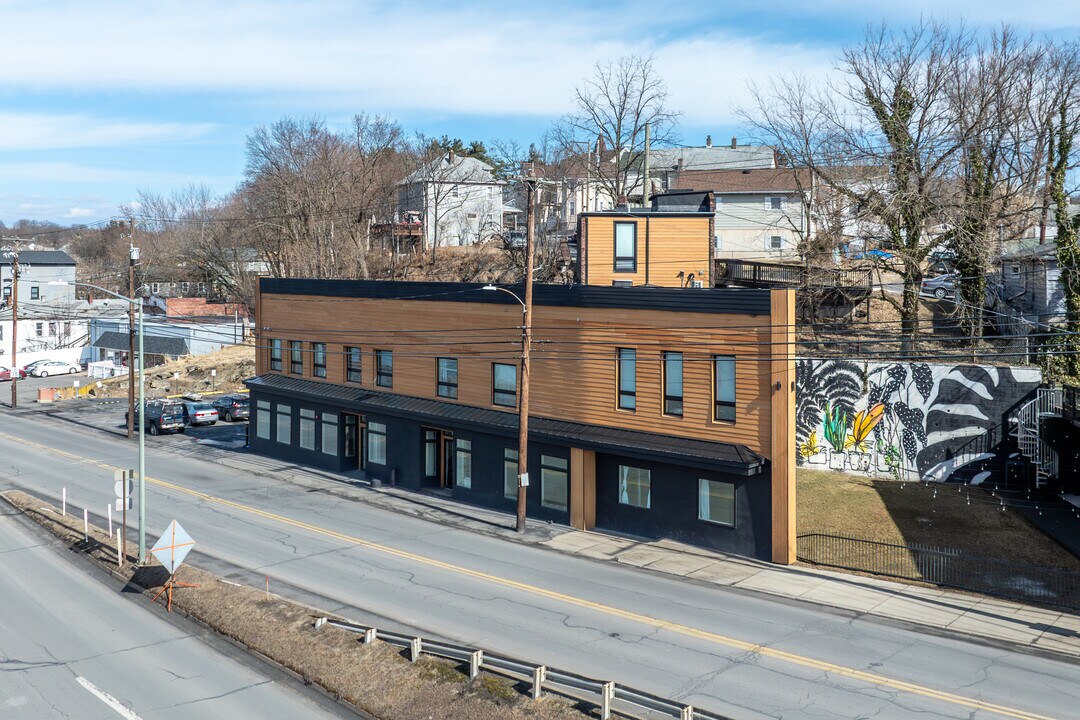 151 N Main St in Pittston, PA - Building Photo