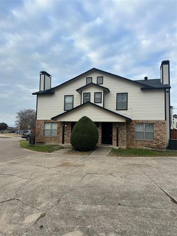 5904 Holiday Ln in North Richland Hills, TX - Building Photo - Building Photo