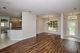 4000 Bougainvillea Pl in Kissimmee, FL - Foto de edificio - Building Photo