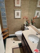 2142 Century Park Ln-Unit -108 in Los Angeles, CA - Building Photo - Building Photo