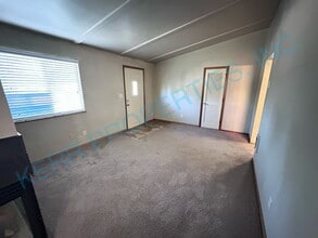 8645 SE 155th Ave in Happy Valley, OR - Building Photo - Building Photo