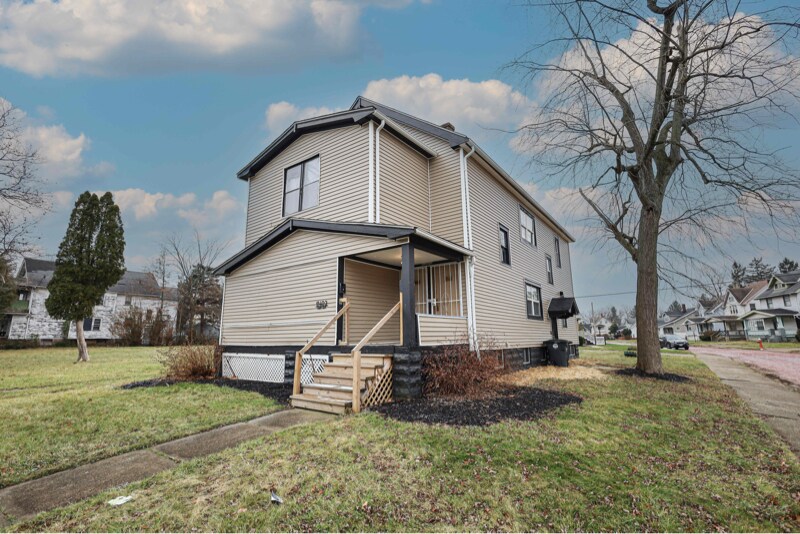 13402 Caine Ave-Unit -down in Cleveland, OH - Building Photo
