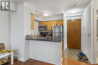 31 Bales Ave in Toronto, ON - Building Photo - Building Photo