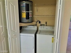 2652 SW 31st Ct in Miami, FL - Building Photo - Building Photo