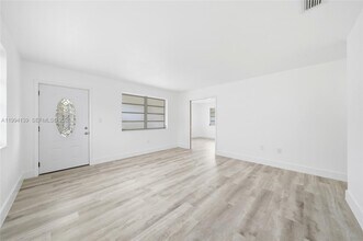 1781 SW 13th St in Miami, FL - Building Photo - Building Photo