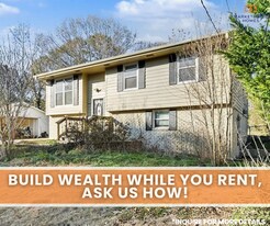 3676 Castle Rock Way in Tucker, GA - Building Photo