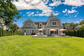 6 Outlook Dr in Darien, CT - Building Photo - Building Photo