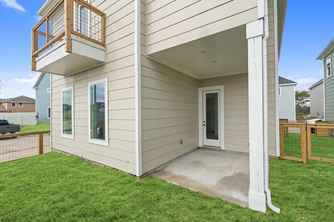 9602 Valeca Dr in Houston, TX - Foto de edificio