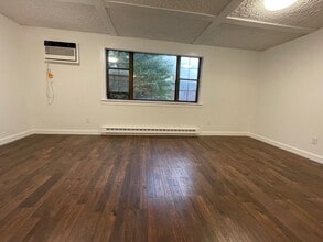 23 Spencer Rd in Boxborough, MA - Building Photo - Building Photo