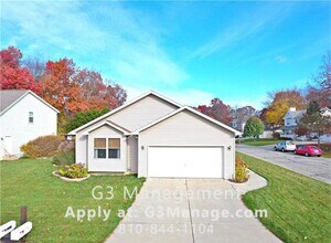1767 Hickory Hills Blvd in Howell, MI - Building Photo - Building Photo