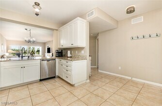 10020 Maddox Ln in Bonita Springs, FL - Building Photo - Building Photo