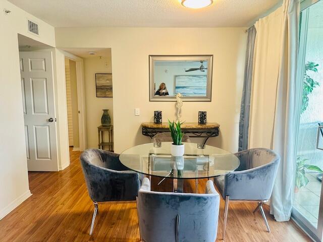 402 Villa Cir in Boynton Beach, FL - Building Photo - Building Photo