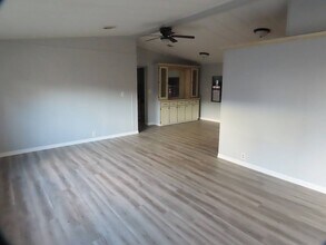 1077 Quail Dr in DeLand, FL - Building Photo - Building Photo
