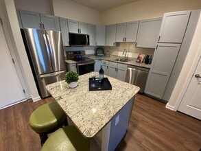 Bella Vita Senior Living in Aurora, CO - Building Photo - Building Photo