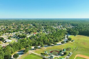 8243 Hewitt St in Jacksonville, FL - Building Photo