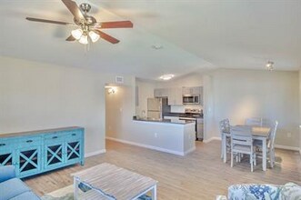 240 Harmon Ave in Panama City, FL - Building Photo - Building Photo