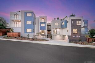 2124 San Clemente St in San Diego, CA - Building Photo