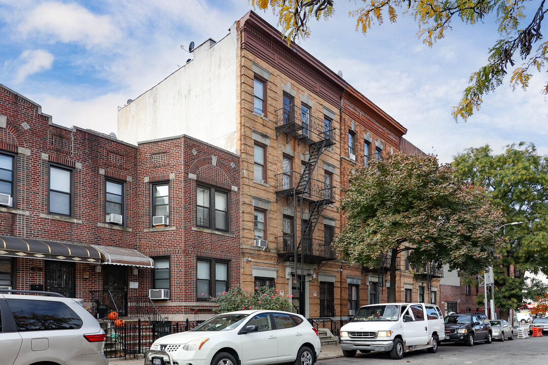 180 33rd St in Brooklyn, NY - Building Photo