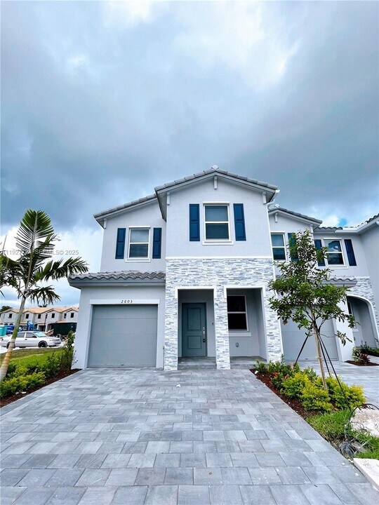 2603 SE 11th St in Homestead, FL - Building Photo