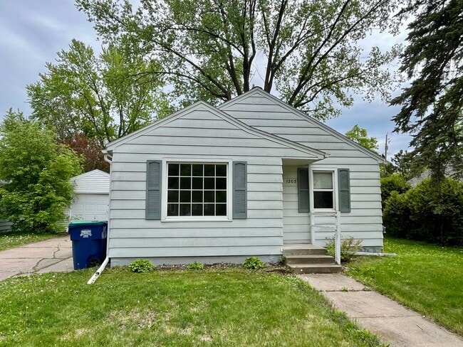 property at 1203 Plumer St