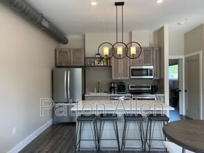 257 Haywood Rd in Asheville, NC - Building Photo - Building Photo