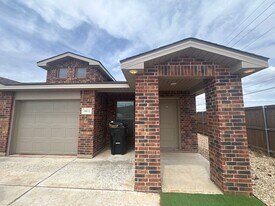 2001 Corpus Ave in Wolfforth, TX - Building Photo