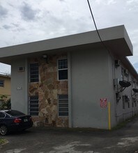 1630 NW 1st St in Miami, FL - Building Photo - Other