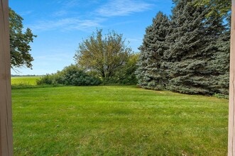 Washington Square Apartments in Freedom, WI - Foto de edificio - Building Photo