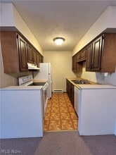 200 Fernwood Rd in Wintersville, OH - Building Photo - Building Photo