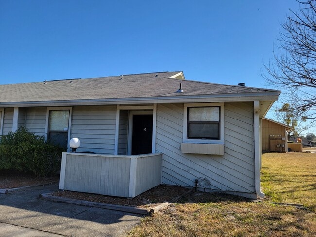 property at 1244 Montecello Dr