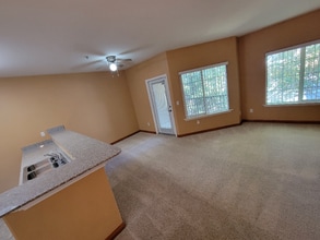 4200 E Commerce Way, Unit 623 in Sacramento, CA - Foto de edificio - Building Photo